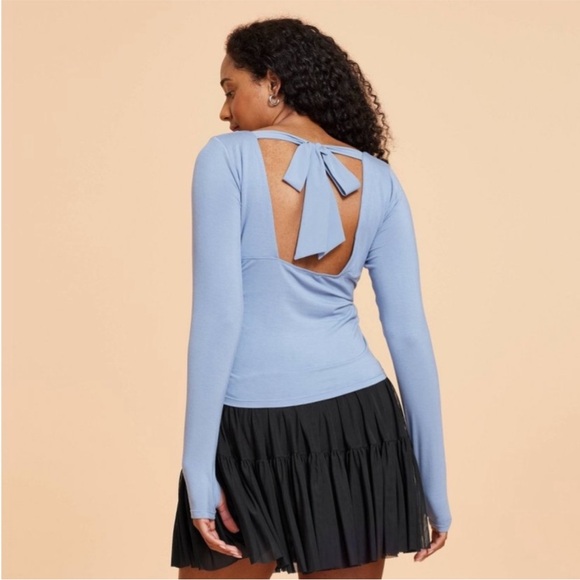 Chic Sky Blue Long Sleeve Blouse - Picture 2 of 8